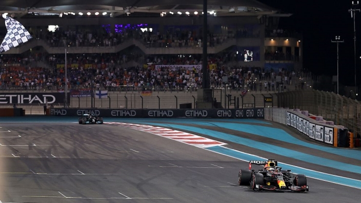 Max Verstappen gana en Abu Dhabi y es el campeón 2021