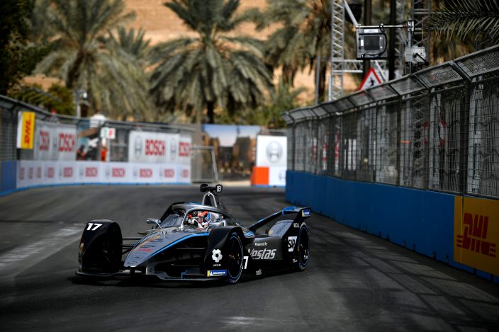 Nyck de Vries se queda con la Pole Position para el Round 2 en Diriyah