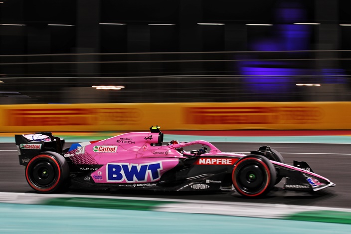 Sábado en Arabia Saudí – Alpine: Ocon se clasifica 5° y Alonso 7°