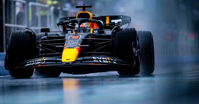 Clasificación en Canadá: Verstappen domina en mojado con Alonso y Sainz siguiéndolo de cerca