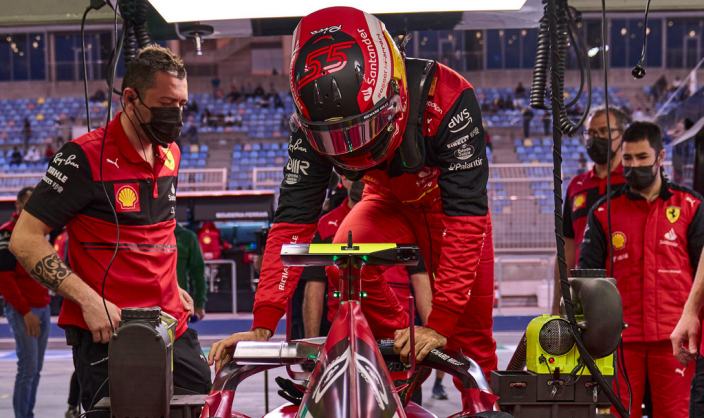 Ferrari reconoce el trabajo de Sainz: "Ha hecho un gran progreso desde el comienzo de la temporada"
