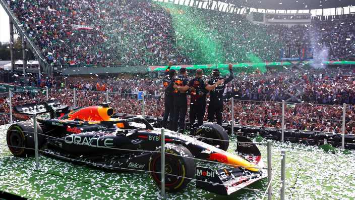 Domingo en México - Red Bull copa el podio con un Verstappen de récord