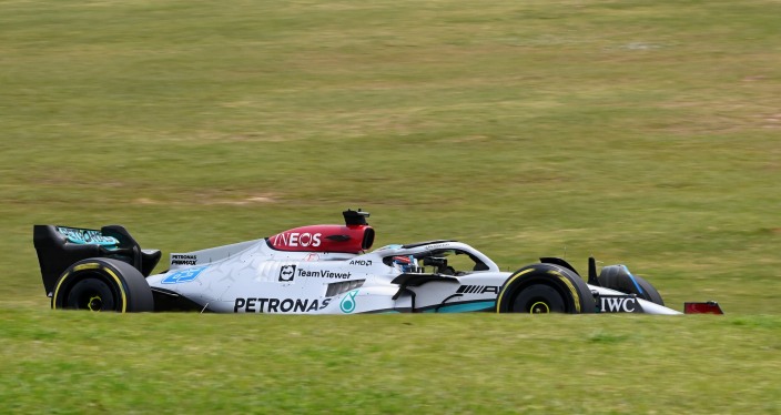 Esa fue una sesión difícil en general. No fue una sesión fácil predecir el clima, y luego se estaba poniendo tan oscuro que era difícil ver las gotas de lluvia. Estábamos entre los últimos autos en la pista, por lo que se estaba poniendo más húmedo en mi regazo en comparación con los autos de adelante. Creo que probablemente perdimos algo de la temperatura de los neumáticos mientras hacíamos cola en el pit lane, por lo que simplemente no funcionó en la única vuelta cronometrada en la que entramos y el agarre simplemente no estaba allí para mí. Dimos una vuelta en Inter al final, solo para fregar el neumático, pero la pista siempre iba a ser más lenta que cuando estaba seca. Así que P8 no es lo ideal, pero George hizo un gran trabajo en su vuelta y muchas felicitaciones a Kevin por la pole.