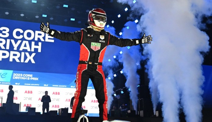 Wehrlein vence en una remontada increíble en Diriyah