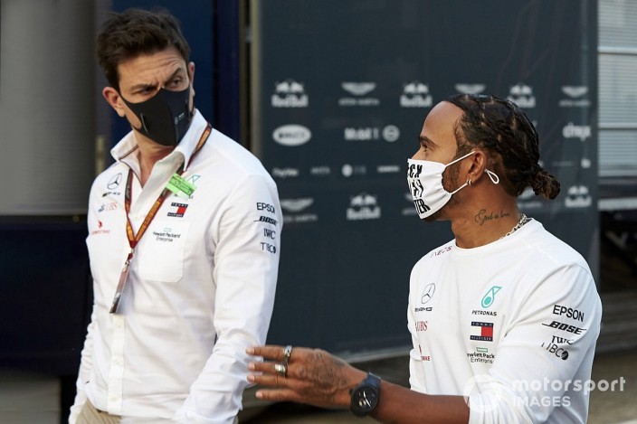 Wolff asegura que, cuando se junte con Hamilton, la renovación será cuestión de horas