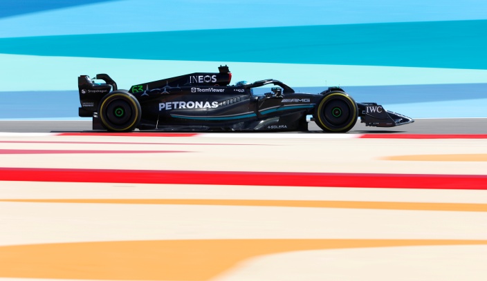 Dia 1 en Baréin - Mercedes sigue funcionando como un reloj