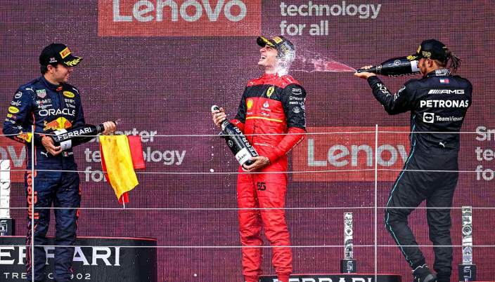 Sainz: "Nuestro objetivo es dar un paso más grande Red Bull y estar a su altura"