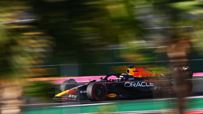 Viernes en Arabia Saudí - Red Bull domina los libres