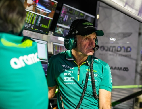 Aston Martin estrena el nuevo AMR26 de Fernando Alonso en Barcelona